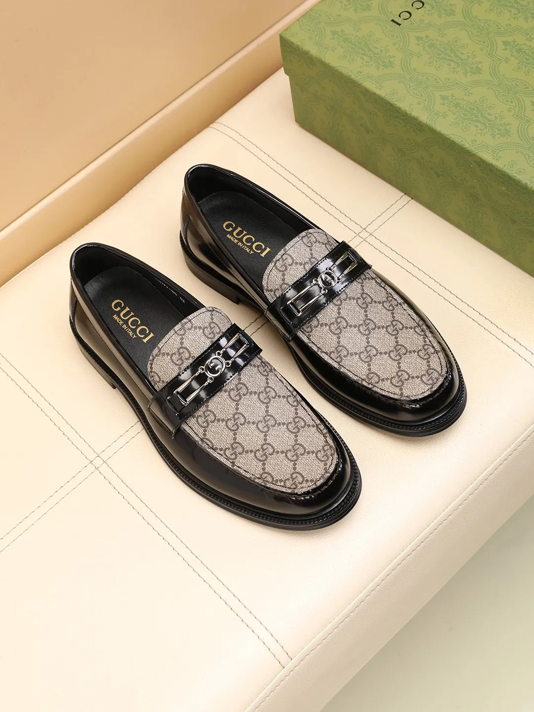 Men's shoes 250 🆘【GUCCI】Gucci ·🐂里· Hot-selling beanie shoes, top brand luxury, top quality, latest fashion beanie shoes. The upper is made of original first-layer cowhide. (Full first-layer water-dyed 🐂 leather and lining). The original stylish and stylish soft rubber wear-resistant and non-slip outsole is light and comfortable on the foot, available in optional colors! Matching code: 39-44 (customized at 39.45.46)